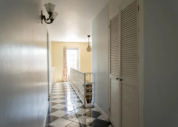 Hatfield South Villa *